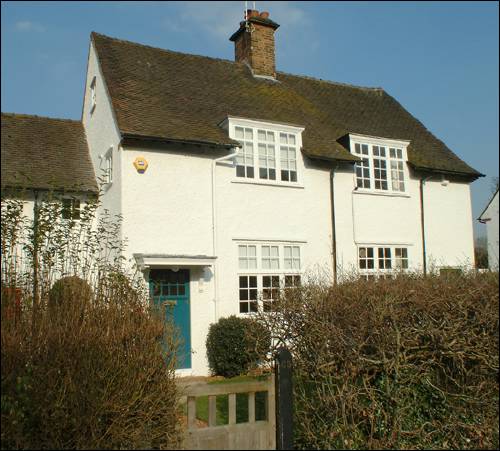 065 Oakwood Road